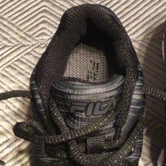 Fila size 13 black and gray sneakers for kids - Picture 6 of 10